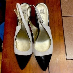Ann Klein I flex size 8.5 black and white heels